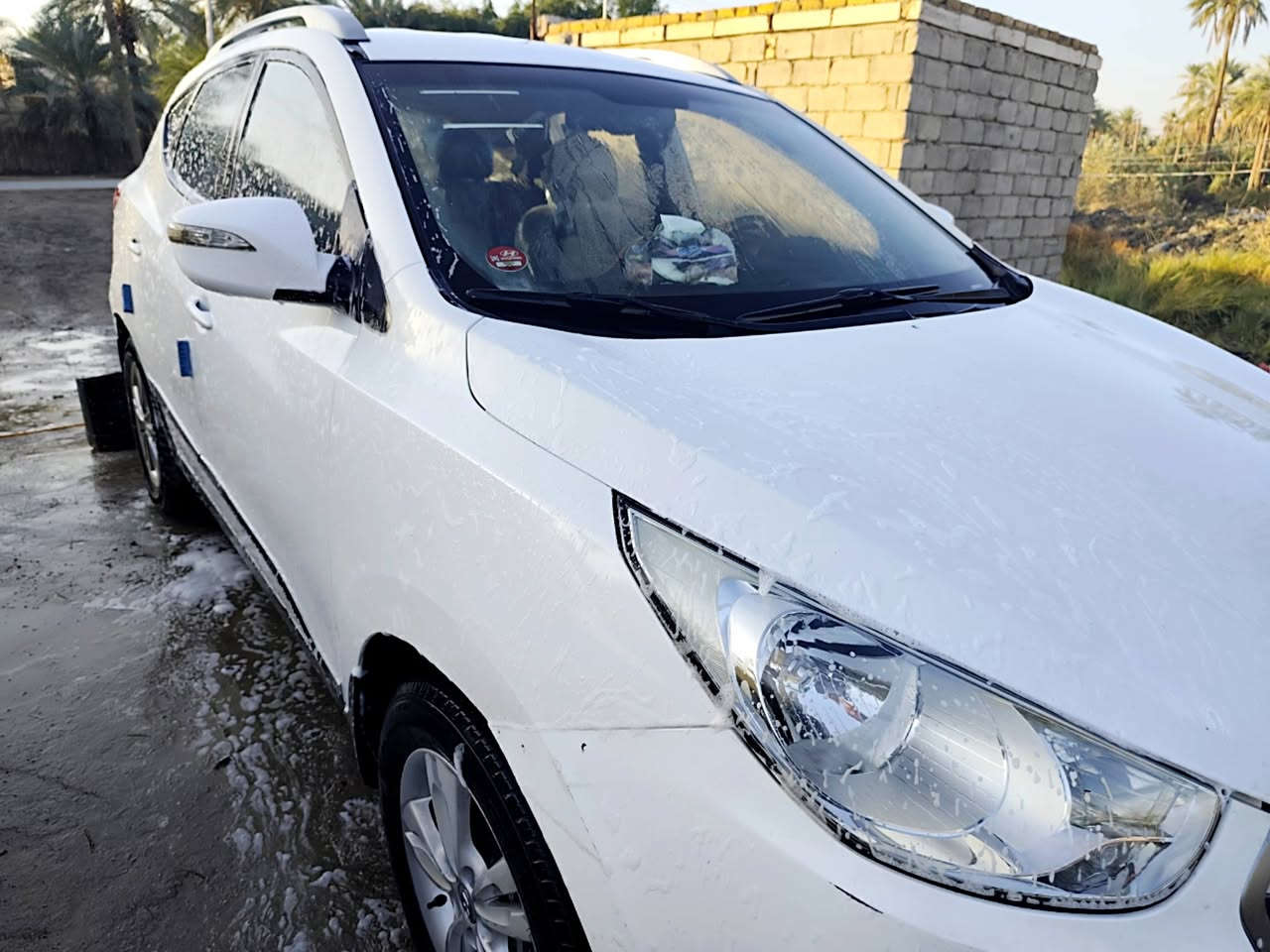 السلام عليكم
توسان 14 خليجي  
كير محرك كفالة
حدادية جديدة تخم تأثير جديد
بيهه جاملغ خلفي والتكمة صبغ فقط 
والبيبان مفتوحة 
السعر 130 
الديوانية قضاء الشامية 
***********
