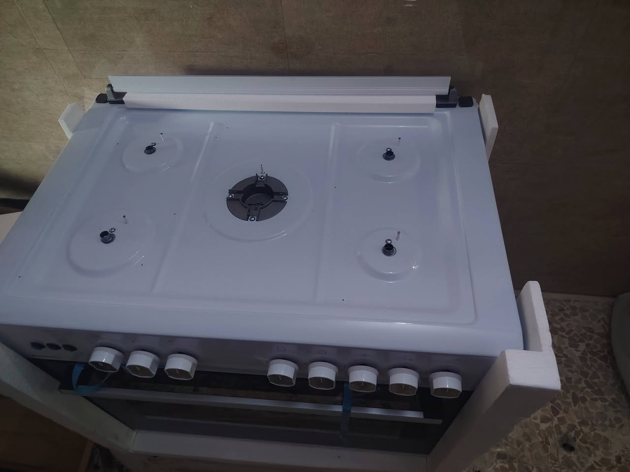 طباخ فرن جديد بعد ما مستعمل العنوان موصل حي السماح قرب محطه المشاعل رقم الهاتف ***********ااسيا وبي واتساب السعر 300وبي مجال شي قليل
