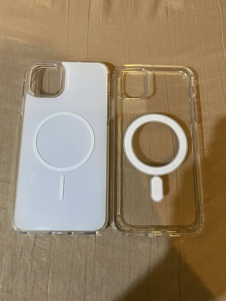 السلام عليكم ايفون 11 برو ماكس الجهاز بلادي ما مبدل بي اي قطعة البطارية نسبتها 82  غير مستبدلة نظافة الاطار واضحة بالصور الجهاز يجي ذاكرة 256 نسخة امريكا يجي شريحة وحدة وشريحة إلكترونية 
الجهاز يجي وياه كفرين نوع ماكسيف واحد شفاف والثاني ابيض و بكج حمايه مكون من لاصق حمايه ضد الخدوش و لاصق حمايه للكامرة زجاجي و فلتر سماعة و لاصق حمايه للظهر ، الجهاز مركب علي لاصق حمايه شاشه ضد الخدوش نوع مضلل و موضح بالصور ، السعر 375 الف سعر ثابت غير قابل للتفاوض
مكاني بصرة للتواصل متواجد واتساب على الرقم ***********
