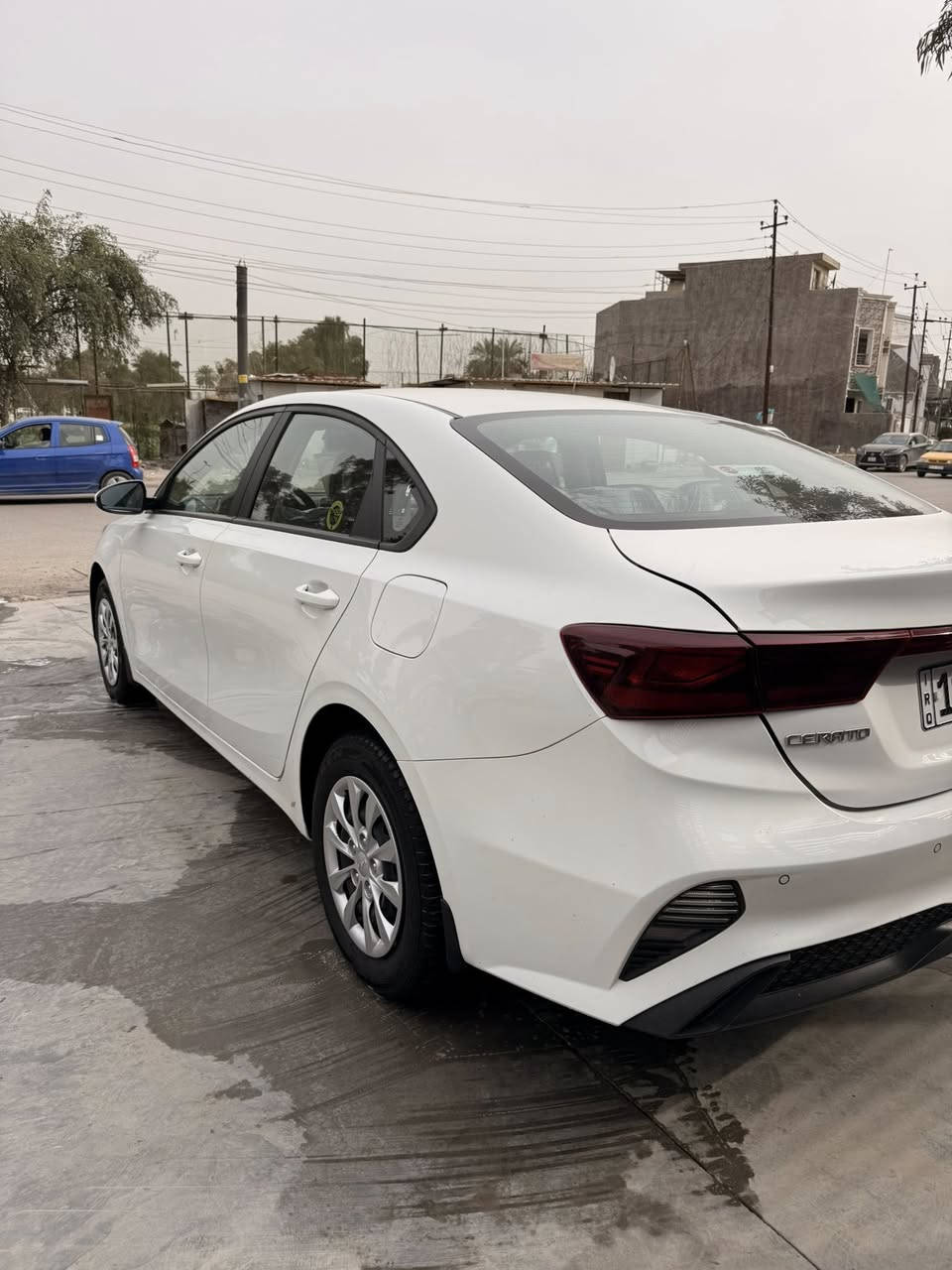 السلام عليكم سيراتو خليجي  شركه موديل 2024 خليجي اصلي محرك 2000 دوش كير AT السياره كفاله عامه من الضربه والتبديل عده دعاميه خلفيه صبغ فقط ماشيه 40 الف حقيقي تخم تاير جاهزه للاخير سبير منازل تحويل مباشر مكانها بغداد ‭0770 869 6517‬
