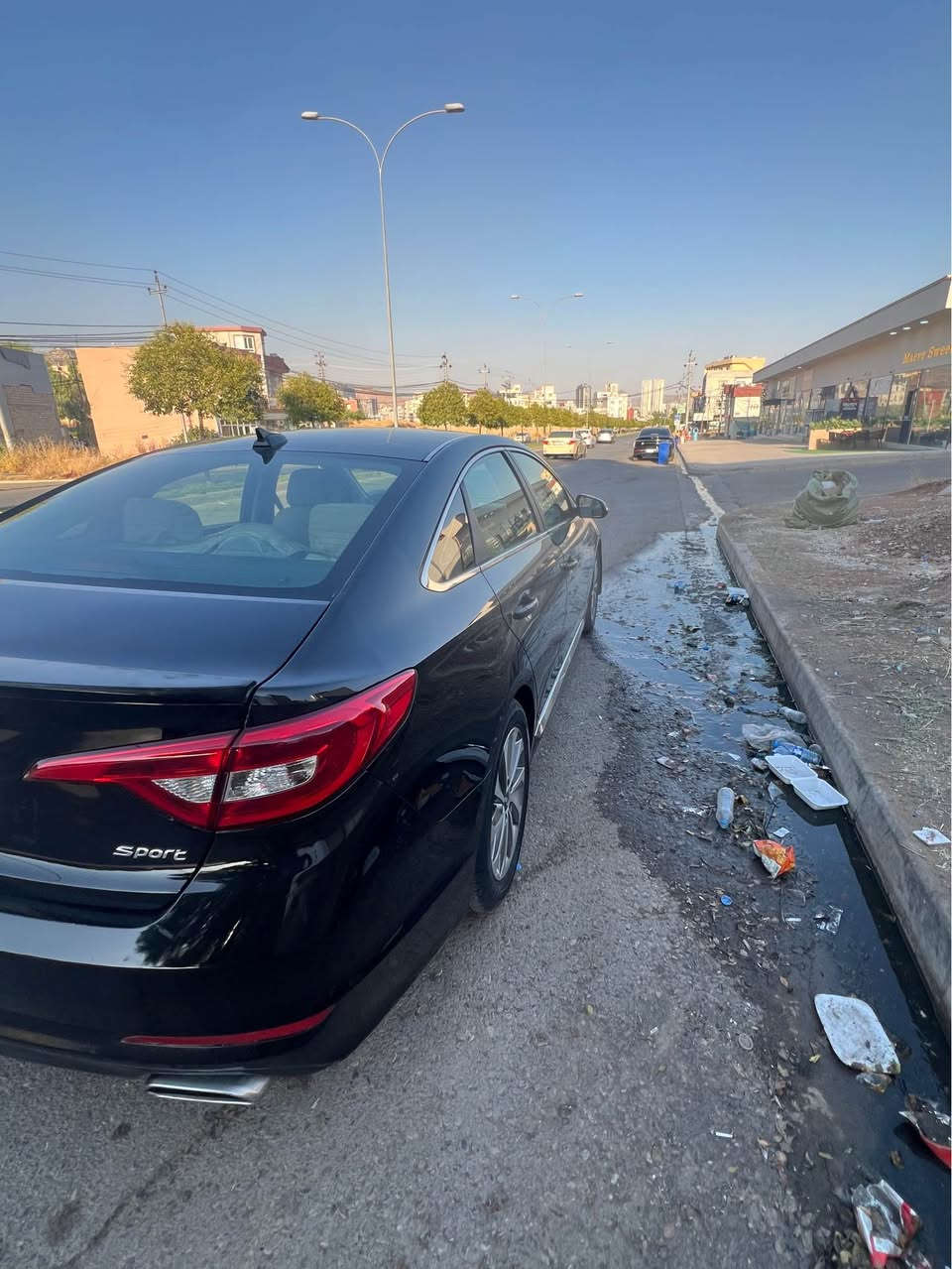 سوناتا أمريكي ٢٠١٥ فول مواصفات بدون فتحه محرك ٢٤ محرك مفتوحه بس جاهزه ماشيه ١٠٠m غرامات ١٠٠$ قطعتين صبغ بدون دواخل بولند و چملغ خلفي تبريد أو تحويل بشرط ☎️*********** دهوك, العراق

