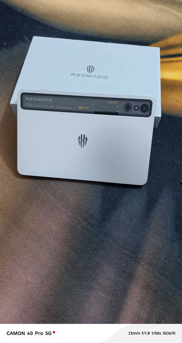 جهاز ريد ماجيك ألترا ذاكرة256 عشوائية24  كامل ملحقاته نضافة ١٠٠ سعره 750,000 ألف العنوان حي الحسين الجديد رقم الهاتف***********
