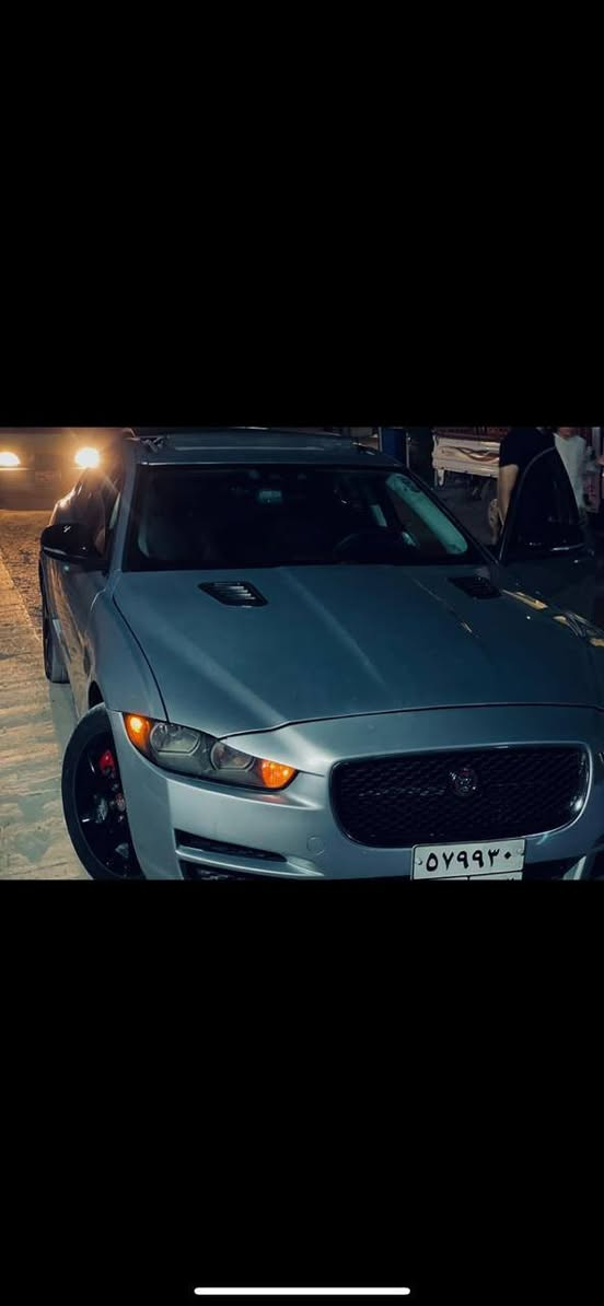 السلام عليكم عندي جاكور xe ٢٠١٧ للبيع او مراوس فول مواصفات ٤ سلندر حادث جاملغ وبنيد بالعراق صار جاملغ وباب بدون دواخل مواصفات معروفة سيارة جاهزة عارضهة ١١٥ وبيهة مجال
***********
***********
