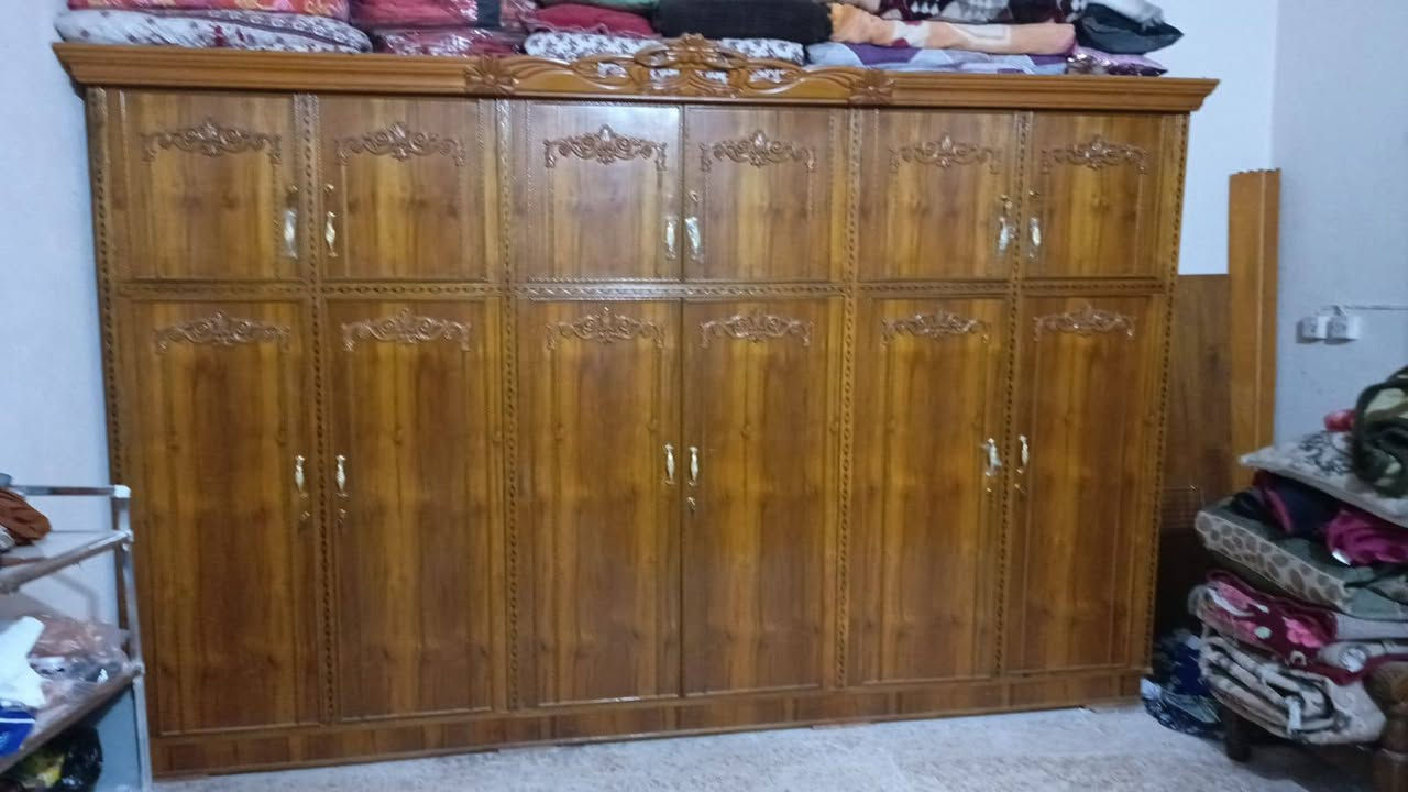 مرحبا غرفه اخشاب صاج ركم  تصمصم سويسري للبيع مستعجل على بيعتها  جديده منصوبه  اومامستخدمها  ماخذها مليون 350 من جانن رخيصات  وهسه اريدها 850--الشراي يتواصل واساب ***********عنواني بغداد  مدينة
