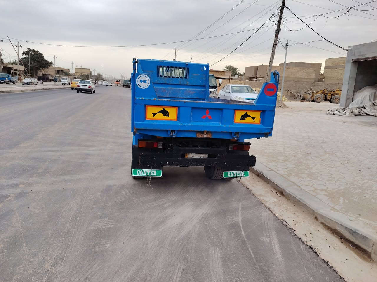 السلام عليكم كنتر بزون للبيع فحل بلادي قلاب محرك ٣٣ يعني ١٠٨ رقم ذي قار مشروع وطني  موديال ٩٦ عنوان نجف ***********
