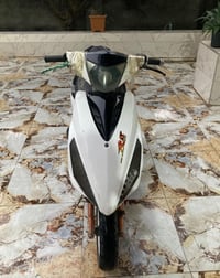 دراجة ماكس مضلع للبيع كومة حديد صارلها شهر من مجفته وطفت ٠٧٨٢٣١٣١١٢٣