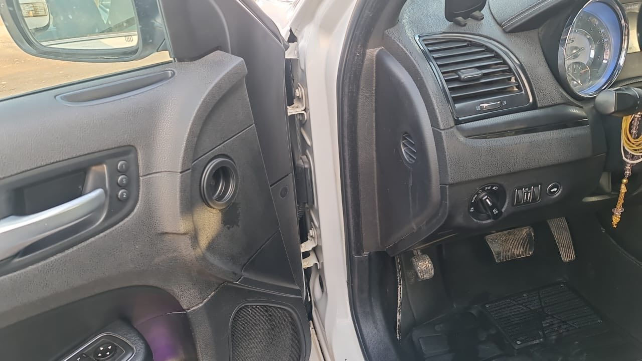 للبيع
اوباما كرايسلر
موديل 2012
خزن ميموري
متد فول مواصفات
رقم اربيل
كشنات تدفئه تبريد
كلاص حار بارد
حساسات اماميه خلفيه
ماشيه 160m

***********
