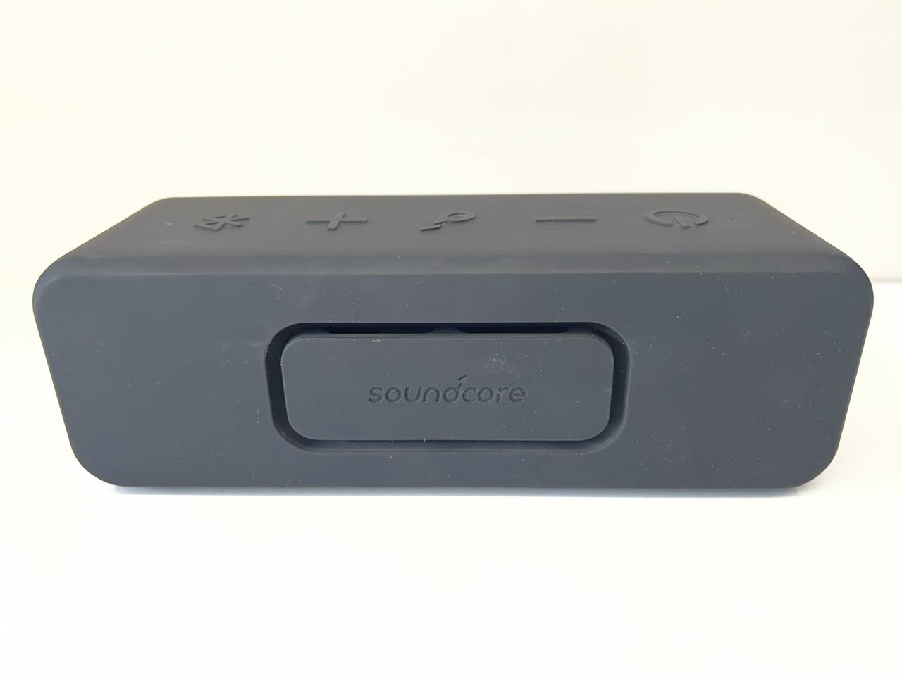 السلام عليكم .. شباب سماعة سبيكر انكر شحن  صوتها حلو بس خنة بسيطة انطيني سعر ويالعافية


**إذا كنت صاحب هذا الإعلان وتريد حذفه لأي سبب، رجاءا أرسل رسالة إلى الدعم الفني**