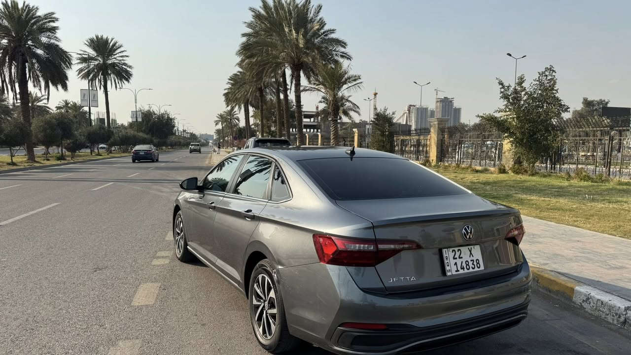 سلام عليكم جيتا 2022 موصفات s رقم اربيل صور الحادث مرفقة ماشيه 43 الف مكاني بغداد الدوره السعر 163$ للاستفسار ***********
