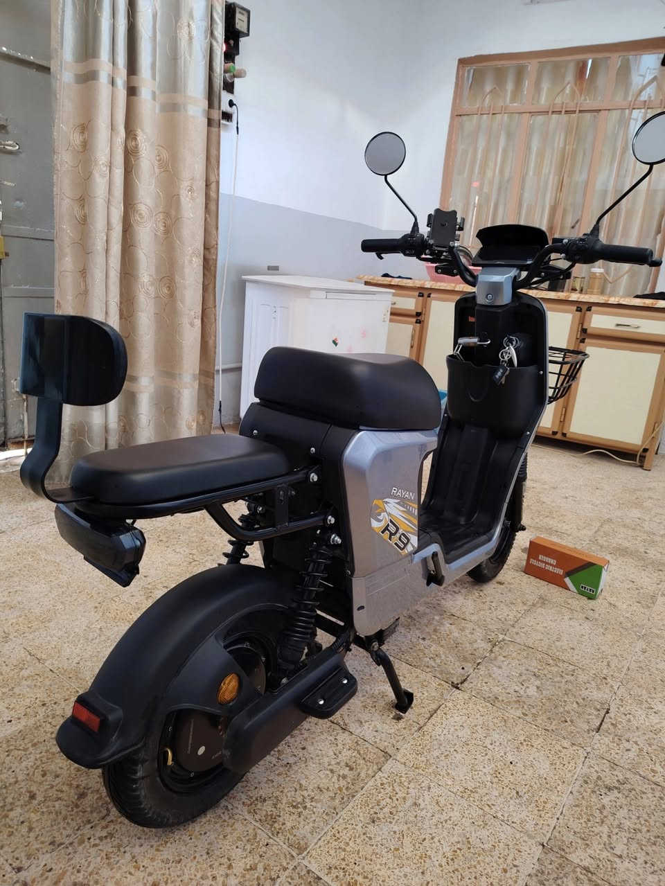 سلام عليكم  R9 الريان للبيع
5 بطاريات الريان الدبل..
استخدام شهر
نضام R رجوع
بلوتوث
يمشيك 50 كيلو متر
كلو شرط
ابيع أو اراوس بماطور بوتين


**إذا كنت صاحب هذا الإعلان وتريد حذفه لأي سبب، رجاءا أرسل رسالة إلى الدعم الفني**