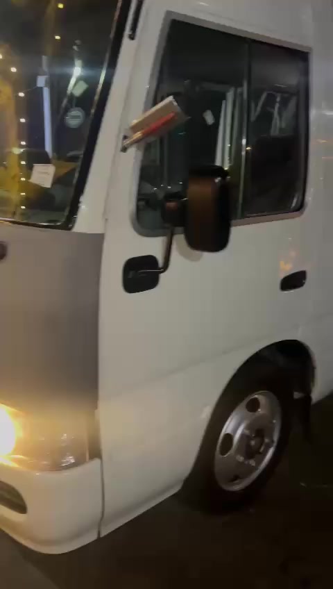 السلام عليكم رمضان كريم عليكم سيارة للبيع موديل 2014 شمالية رقم السليمانية السيارة بيها شبر صبع بس السيارة البديل بلادي  والمقاطع موجودة الي مشروح بالفيديو هاذي تفاصيل السيارة  العنوان السيارة بغداد خط السكان والسعر 30الف دولار وبيها مجال قليل ***********
