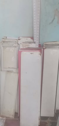 رفوف جدارية • كاملة • متاحة