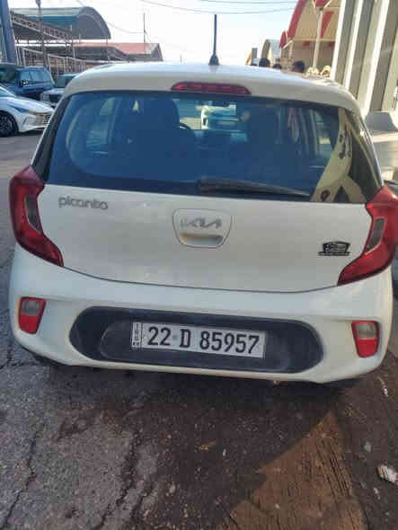 سيارة كيا بيكانتو
موديل 2023 
ماخذها زيرو رقم شمالي 
4 سلندر 
مركبلها شاشة مع كامرة خلفية 
كل قطعها كاملة 
ماشية 22 الف
ضررها بابين صبغ جهة السايق و مبدل الجاملغ هم 
السعر 110 وبيها مجال 
الرقم ***********  ***********
