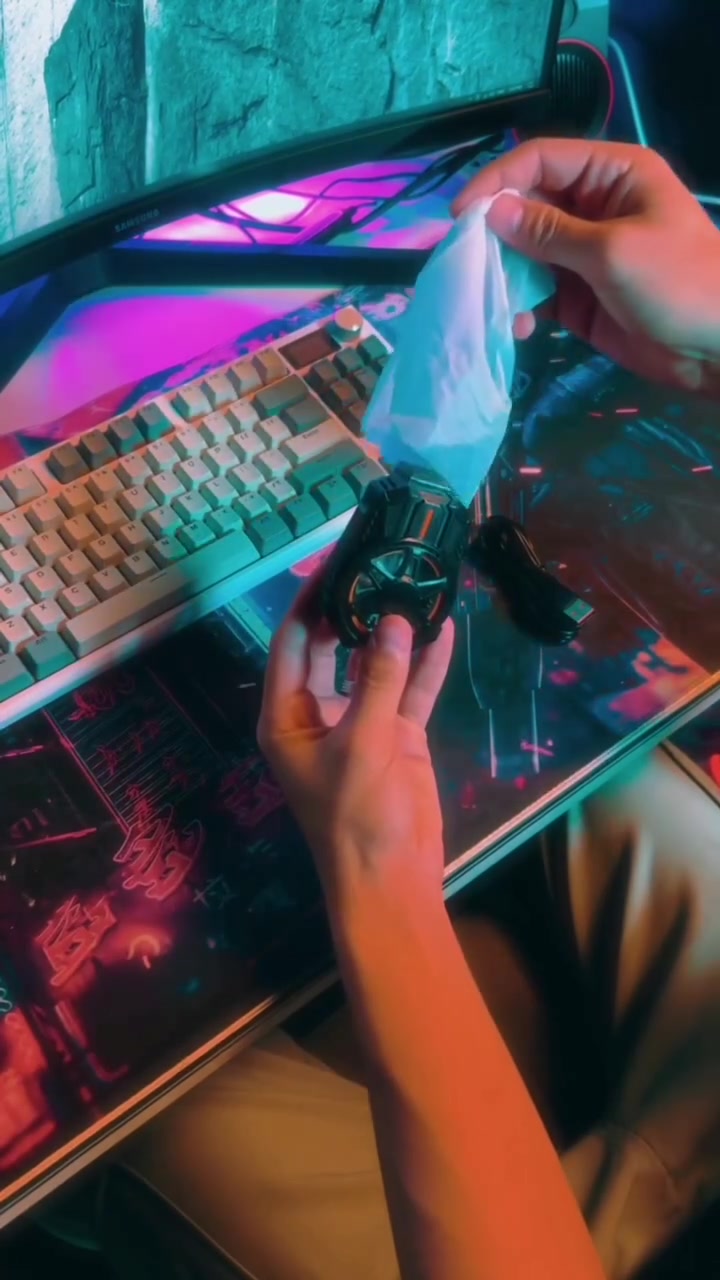 ❄️🎮 تبريد فوري لهاتفك مع SL-01!

سطح ألمنيوم يبرد الهاتف فورًا 💨
قابل للتعديل حسب الحاجة، مناسب لأغلب الهواتف 📱
خفيف وسهل الاستخدام مع مؤشر تشغيل ذكي 💡

لعب أطول وأداء أفضل بدون حرارة! 💪

سعر المنتج 25


**إذا كنت صاحب هذا الإعلان وتريد حذفه لأي سبب، رجاءا أرسل رسالة إلى الدعم الفني**