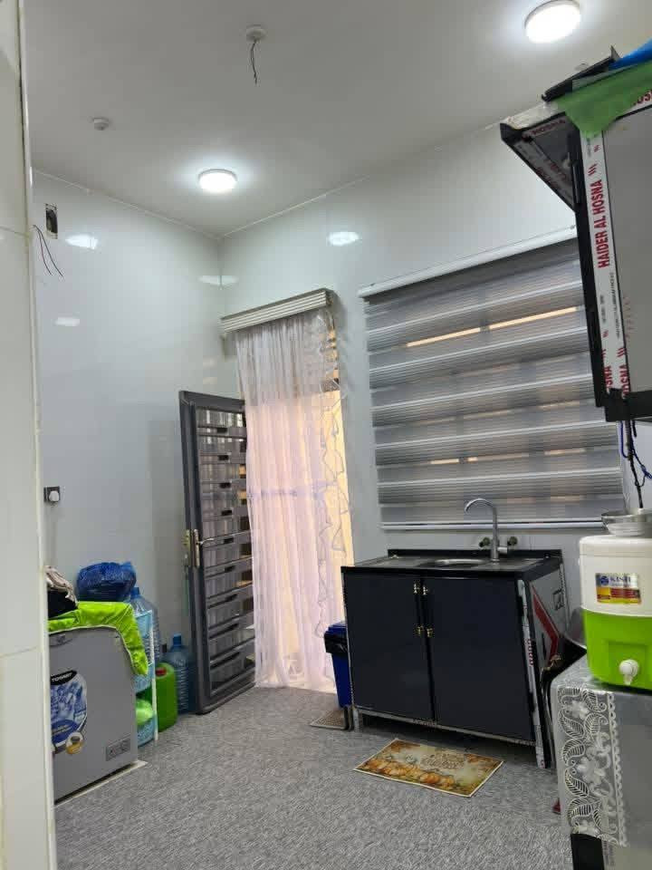 للبيع بيت زراعي قرب جامعه ذي قار
تفاصيل البيت ناصريه قرب جامعة ذي قار  الصخين على الحولي (زراعي)
بناء طابوك +صب كونكريت سقف + رباط ارضي  
غرفه 1 نضام سويت +غرفه 2 نضام منور + صاله + حمامات داخليه + خارجيه+منور + مطبخ + استقبال 
المساحه 150 متر + الجداري كله لوح + الارضي بورسلين بيبان وشبابك تفصال تأسيس ماي مجاري سمارت بيت كلش مرتب ومتعوب علي كافة الخدمات متوفره 
بوري الماي بلباب المدارس مسافة دقيقتين ثاني بيت ع الحولي شارعه مفروش سبيس (البيت بي وصل تطويب)
البيت كامل مكمل
للاستفسار واتساب ***********
