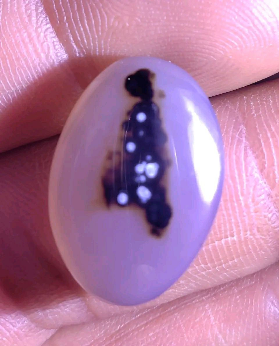 عقيق يماني مصور اصلي طبيعي رباني راقي للتواصل على الخاص 
#العقيق_المصور_اليماني_الاصلي_الطبيعي


**إذا كنت صاحب هذا الإعلان وتريد حذفه لأي سبب، رجاءا أرسل رسالة إلى الدعم الفني**