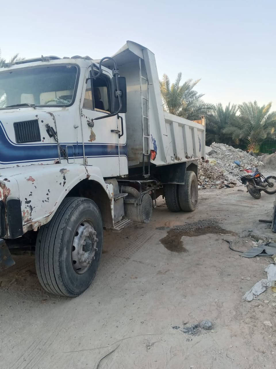 السلام عليكم فالفو كلاب للبيع موديل 82
مكينه سته سوبر كير اربعه في اربعه مكفولات 
شاصي مكفول رقم بغداد تحويل مباشر رقم 
*********** ملاحظه مكلف بالنشر

