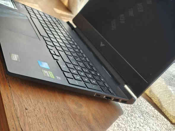 لابتوب hp victus نضيف جداً 

جهاز مع ملحقاته كاملة + الكارتون + الشاحنه

المواصفات:-
المعالج //intel core i5 - 12450H g(12)
كارت الشاشة //RTX 3050 4G
الرامات // مطورة الى 16G ويقبل التطوير اكثر
الهارد // M.512
حجم الشاشة //15.6 
تحديث الشاشة// 144Hz
كي بورد ضوئي
بنضام Windows اصلي 
الجهاز استخدامي الشخصي
السعر :-750.000 
للتواصل( *********** ) النجف
