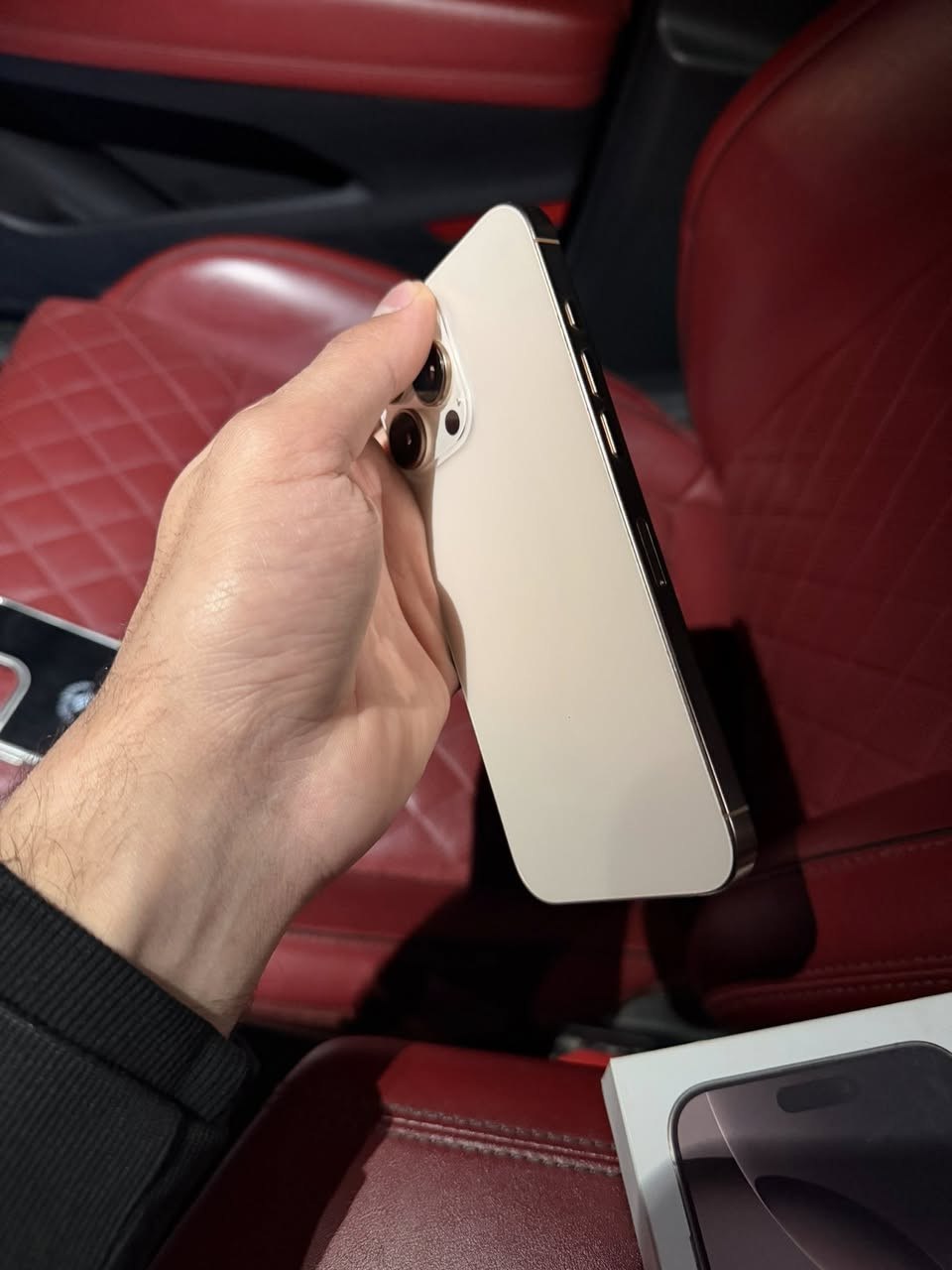 ايفون 16 برو ماكس
ذاكره 256
بطاريه 92 
جهاز بعده بل ضمان 
غراضه كامله جهاز نظافتها 98‎%‎ جهاز ممفتوح 
مكاني كاضميه 
***********
سعر مليون 350الف
