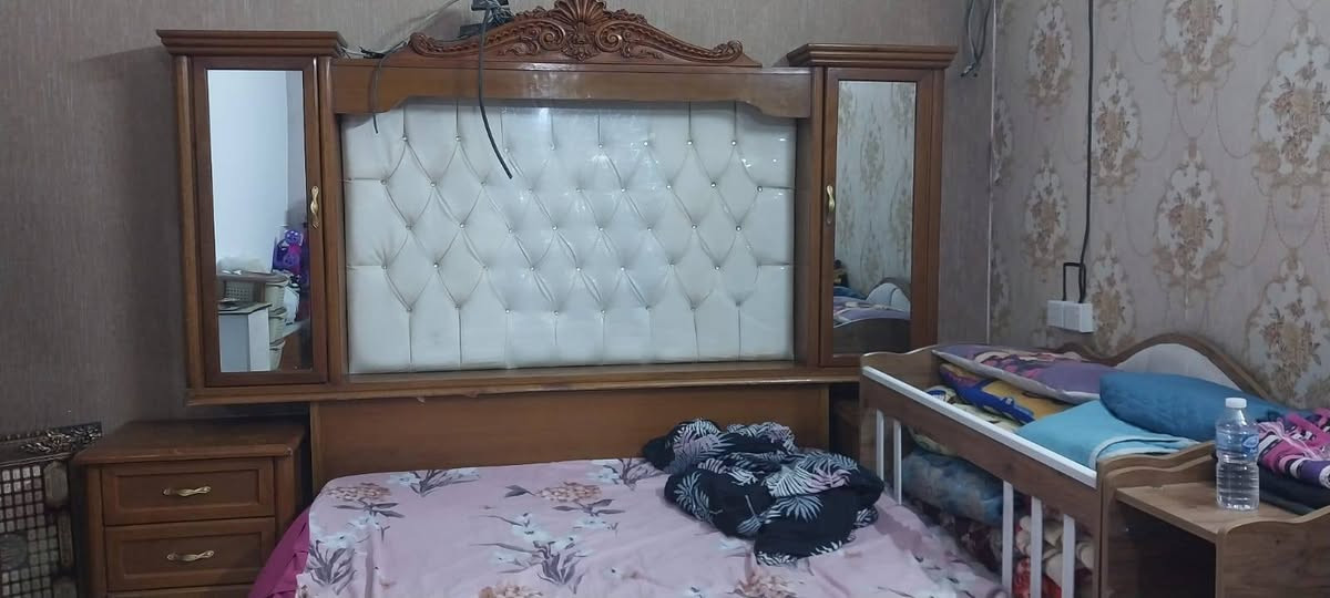 سلام عليكم غرفة نوم نقصهة بس كنتور  معة دوشك غرفة تزكام صاج عراقي قيم وخذ ***********
