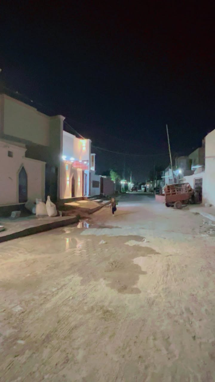 بيت للبيع مساحته 125 مناء حديث طابق واحد كامل منكلشي زراعي قريب عشارع  عنوانه سبع قصور خلف جامع المام علي سعره69 الستفسار ***********
