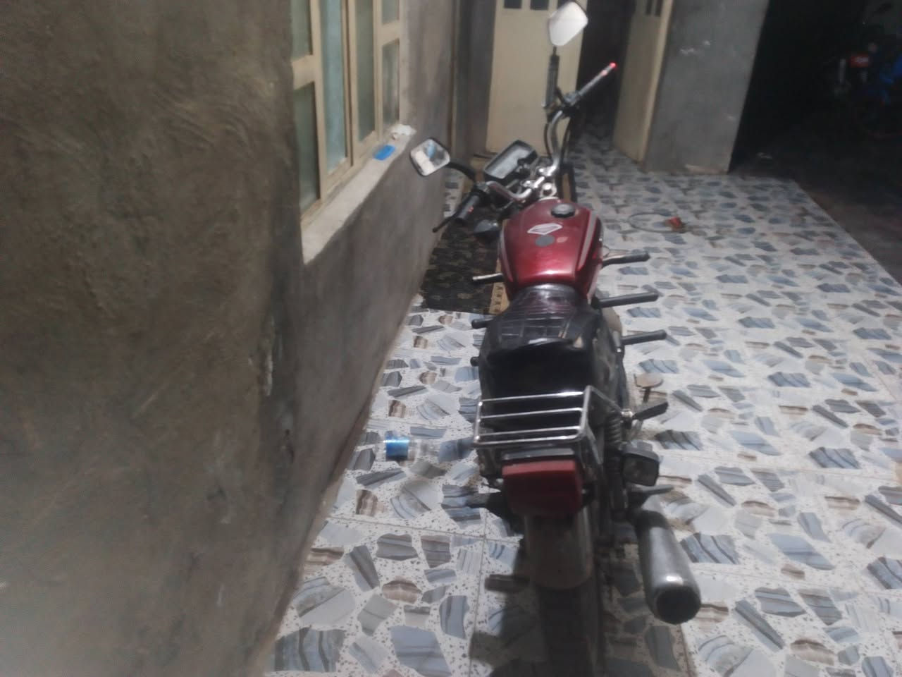 السلام عليكم ماطور ايراني للبيع موديل 21 رمادي شارع 20 ***********
