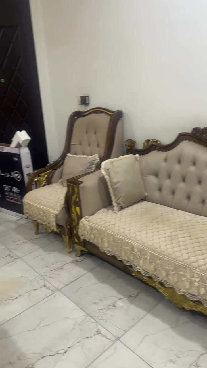 تخم عشر مقاعد للبيع كلش نظيف وتكمة مكانه بغداد


**إذا كنت صاحب هذا الإعلان وتريد حذفه لأي سبب، رجاءا أرسل رسالة إلى الدعم الفني**