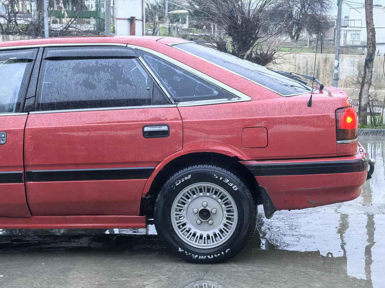 مازدا 626 مۆدیل 1991  هەشت و بەخ گێڕ و  مەکینە بە شەرت سەنەوی و وەکالە تووند و بەندە تایەی نوێ 19و معاملە
ژمارەی موبایل *********** سوران, أربيل
