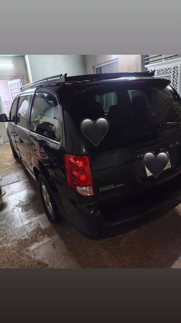 دوج كرفان اربيل موديل 2012 بس بيها واكعه قمريه عليها بيها خلل بصيط اني بل نجف ورعيها بكربلاء مدور ثاني يوم السياره فول موصفات نقصها بس حداديه ريدها 113 وبيها مجال لطيبين لونها اسود بيع مستعجل مكينه وكير كفاله هاذا رقمي *********** متواجد
