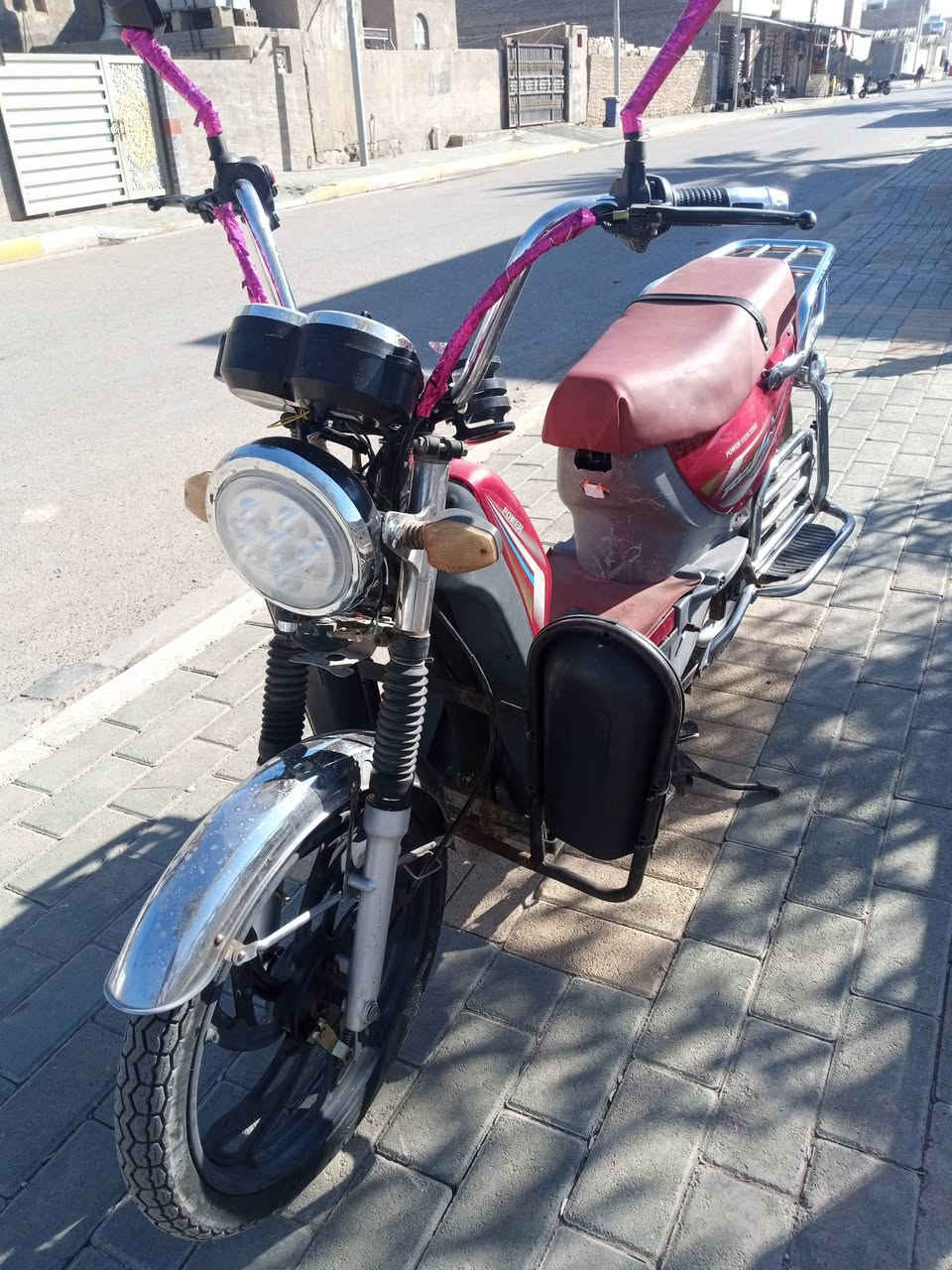 #دراجه_للبيع
❗.. نظافة فووول
❗.. بطاريات على الفحص 
❗.. العنوان الرمادي 
❗..السعر 300 وبي مجال 
،❗..هاتف..***********
