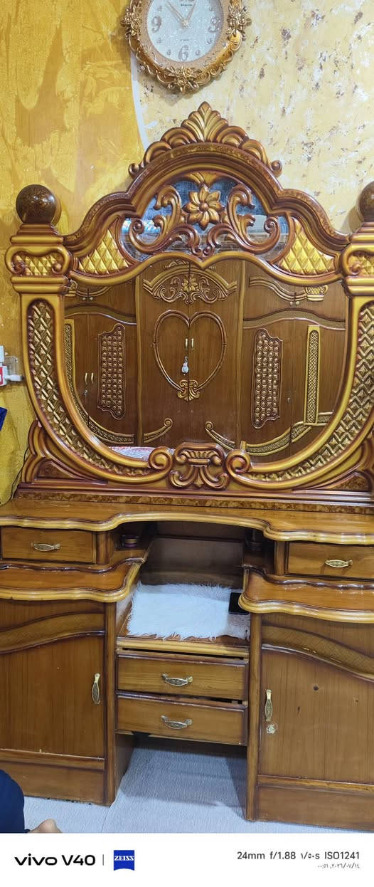 غرفه صاج للبيع طابقين نضيفه جدا
واتساب ***********
