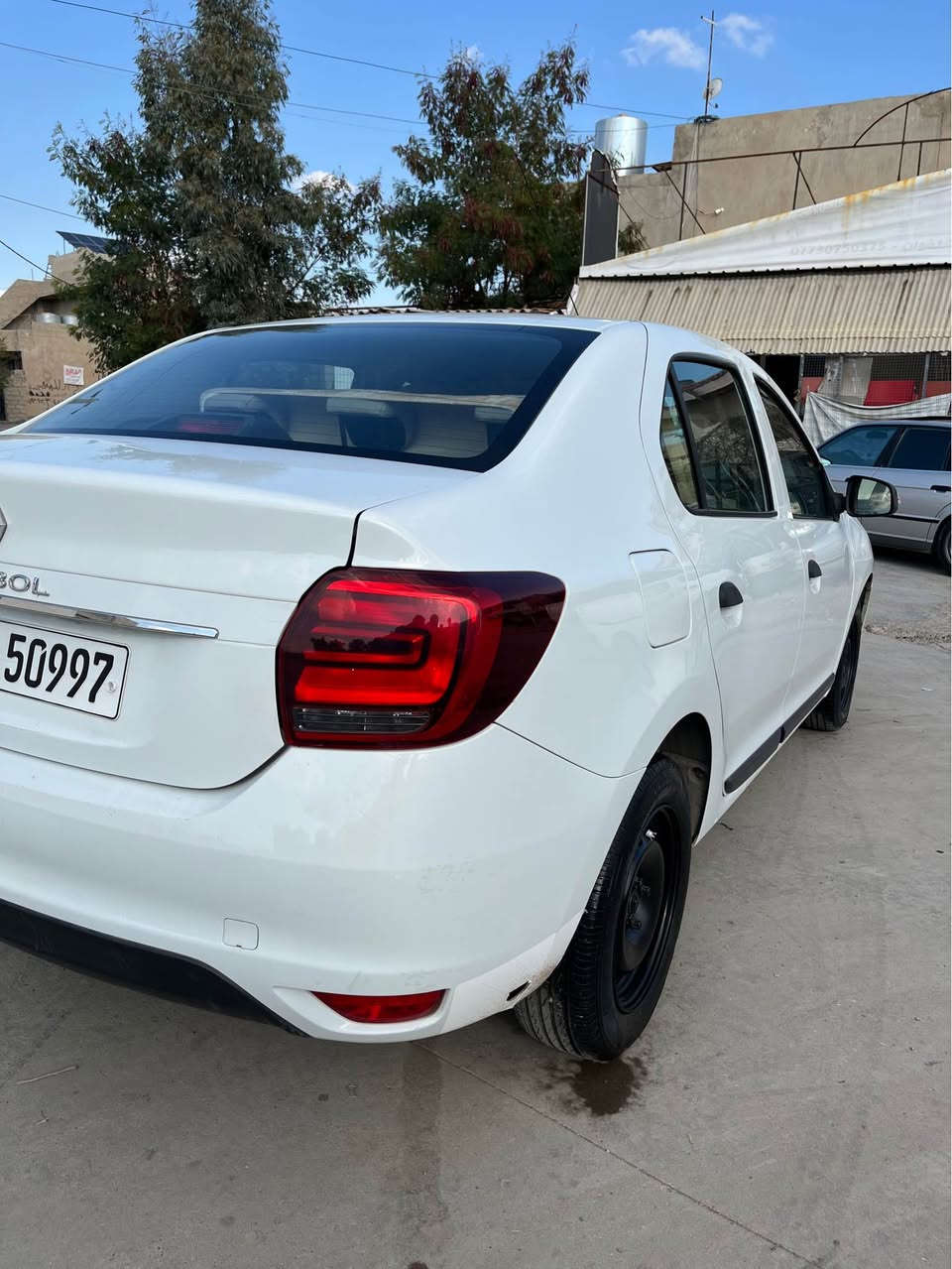 سلام عليكم سياره رينو سنبول 2019 سياره جديده كفاله عامه سياره ابسمي هزه وباراد كوله جديد شرط مكينه مامفتوح داخل صحراواي اوتماتيك سياره بيه ملاحضات إصبع واحد بل بونيد وجاملخ الامامي طرف السايق امبدل تايوان وأصبع باب السايق تعديل بارد بجم رصعه صغير تبريد شغال وشرط التحويل مكاني كركوك سياره فقط للبيع رقم *********** السعر 88$وبي مجال شي بسيط Singapore
