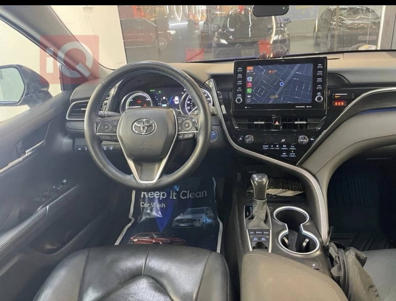 سلام عليكم 
كامري هايبرد 
2023
XLE
فول عدا البنوراما ماشية 31 الف مايل
حادثهة فقط بنيد مبدل ومصبوغ بدون ايرباك
سعرهة 19700$
***********
