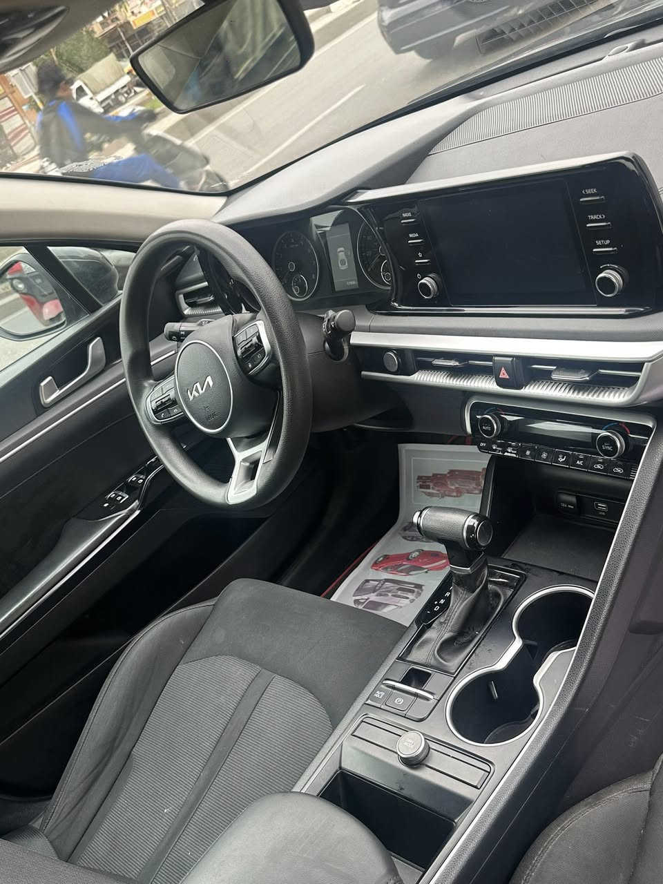 جمعه مباركه على الجميع كي فايف 2022
1.6 Turbo – وارد أمريكي
عداد: 57
لون فيلي 
رقم اربيل تحويل ثاني يوم بسمي 
سعرها :155 وبيها مجال السياره نظيفه وجديده 
مواصفات:
• بصمة + تشغيل عن بعد
• 
• رادارات أمامي/خلفي/جانبي + نقطة عمياء
• قيادة ذاتية ذكية
• لايت زينون + LED
•دخول ذكي 
• شاشة كبيرة
• كاميرا خلفية
• حساسة امامي خلفي
•  مود درايف
• قطعتين تبريد
سيارة حلوه جديده مال جناي 
📍 بغداد الشعب
📸 حادثها كلش حلو بدون دواخل بدون ايرباك بنيد مبدل ومصبوغ فقط فقط صور الحادث مرفقه بلمنشور   
 متوفر اتصال واتساب 📞***********
