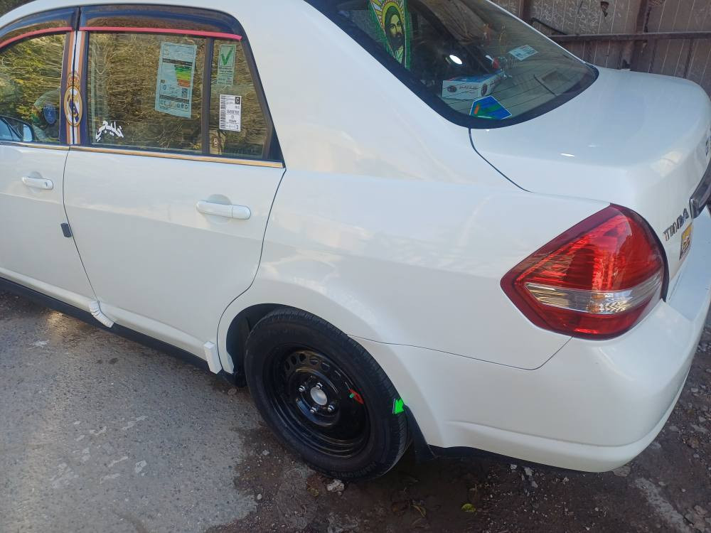 نيسان تيدا ٢٠٠٧ خليجي ياباني اصلي بليته زركه ماشيه ١٠٤ كير محرك بلاد كهربائيات بلادي جطل واحد مابيه دوشمه جديده كشنات وارضيه وتنته شاشه وكاميرا سنتر لوك ريمونت ابواب وجنطه تدفئه وتبريد صدر ومشط ستيرن جدد قبل اسبوع شديتهن مصبوغه عام بدون حادث اثر جراد رقم بغداد هزه جديده تحويل ثاني يوم المكان الحريه الدولعي ***********

***********
السعر ٨٥ بغداد, العراق
