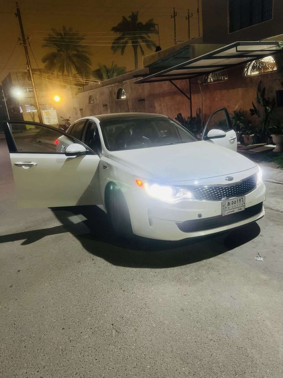 سلام عليكم اوبتيما للبيع مديل ٢٠١٧امريكيه حادثه جاملغ والباب الخلفي عكس السايق فول مواصفات للخير السياره نظيفه السعر ١٣٥وبيهة مجال العنوان بغداد حي القاهره للستفسار اتصال عله الرقم ***********
