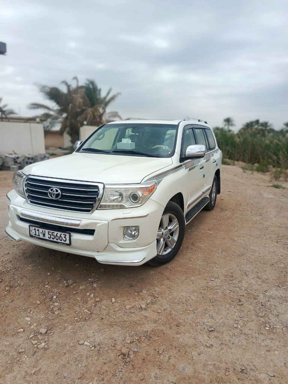 لاندكروز ٢٠١٤ السيارة مصبوغ الصفحة اليمنة بدون تكم بيع او مراوس بسيارة اقل مكان السيارة بغداد الغزالية 
*********** او *********** وات ساب بهن اثنينهم السعر ٣٤٥
