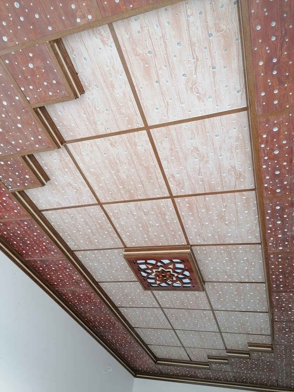 بامناسبه🌹 شهر رمضان المبارك 🌹 اسعارنا جوه السوق وشرط شغل درجى اولى 🌺🌺🌻 
سقف عدل سعر المتر 1500 عمل 🎁
سقف ديكور سعرر المتر 3000 عمل🌺
تغليف جدران سعر المتر 2000 عمل🦅
للتواصل *********** واتساب 🕊
اسيا *********** ابو حيدر🍇
