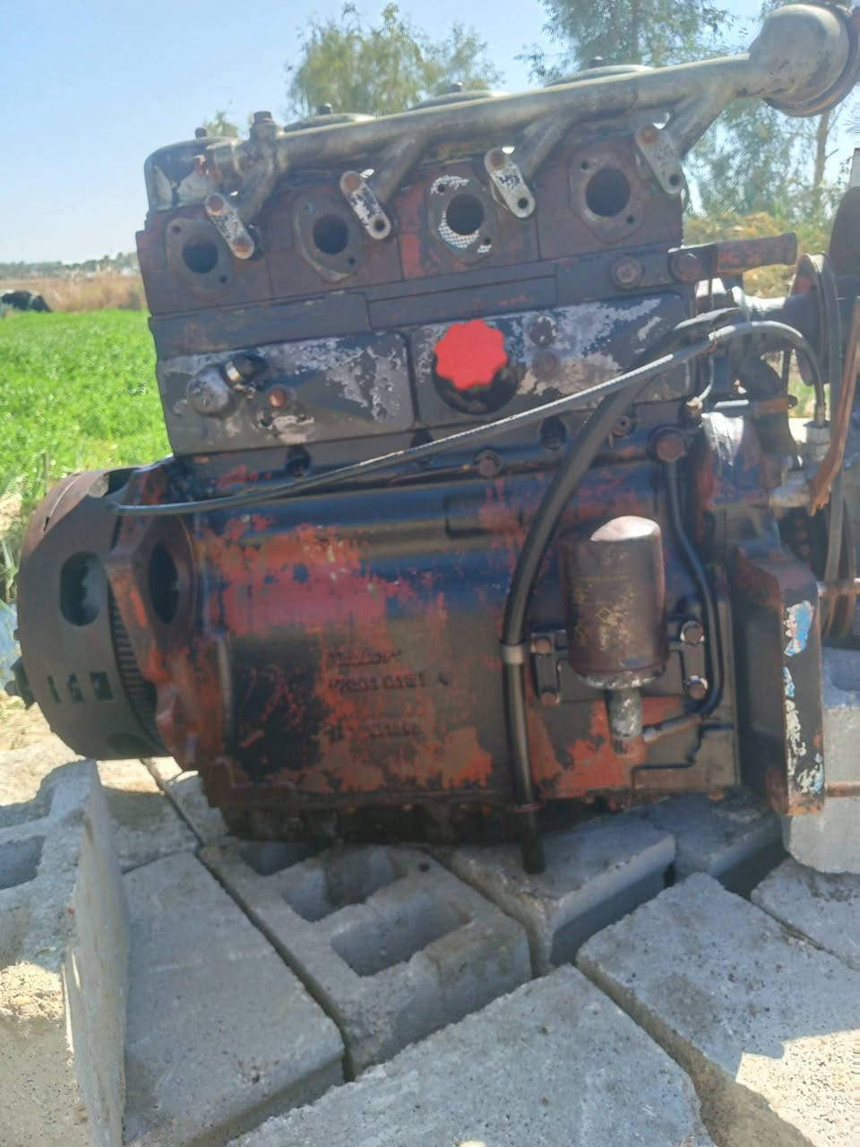 محرك عنتر٧١للبيع ***********قرب الطريق السريع جسر السابع محافضه بغداد
