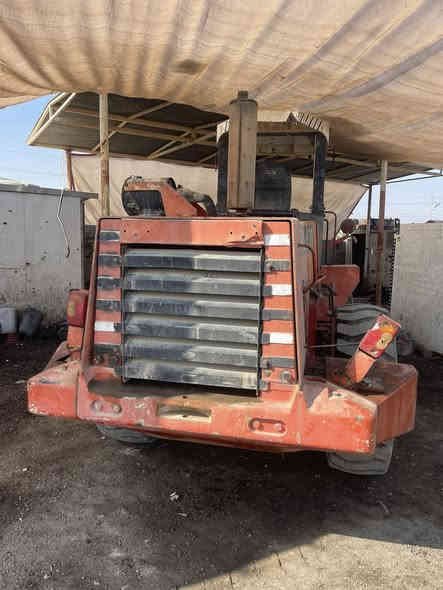 شفل موديل 2001 محرك بيركنز مضخات بلاد كير بلاد بدون رقم تخم تاير جديد الشفل كلشي بي بلاد جاهز مكانه رمادي 
السعر 80 ورقه 
***********
