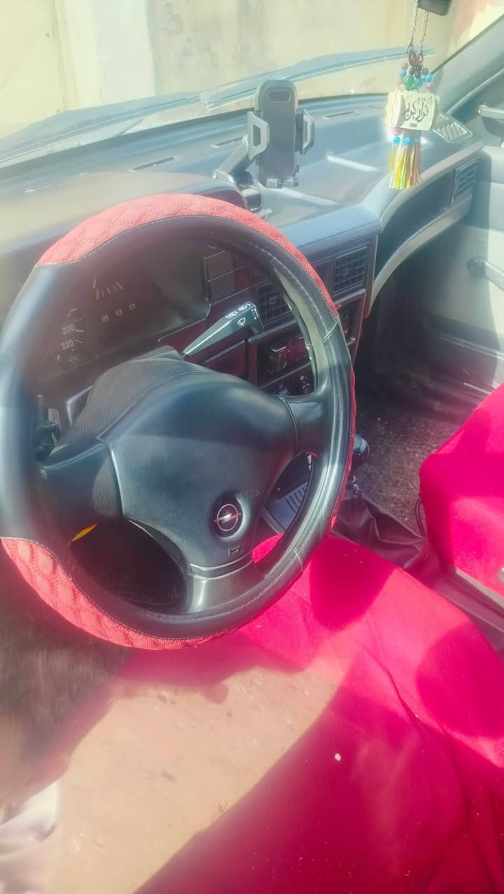 صياره كديت مابيها صبق محرك شرط كير شرط رقم نينوه السعر 30 حبيبي توصل عل رقم ***********
