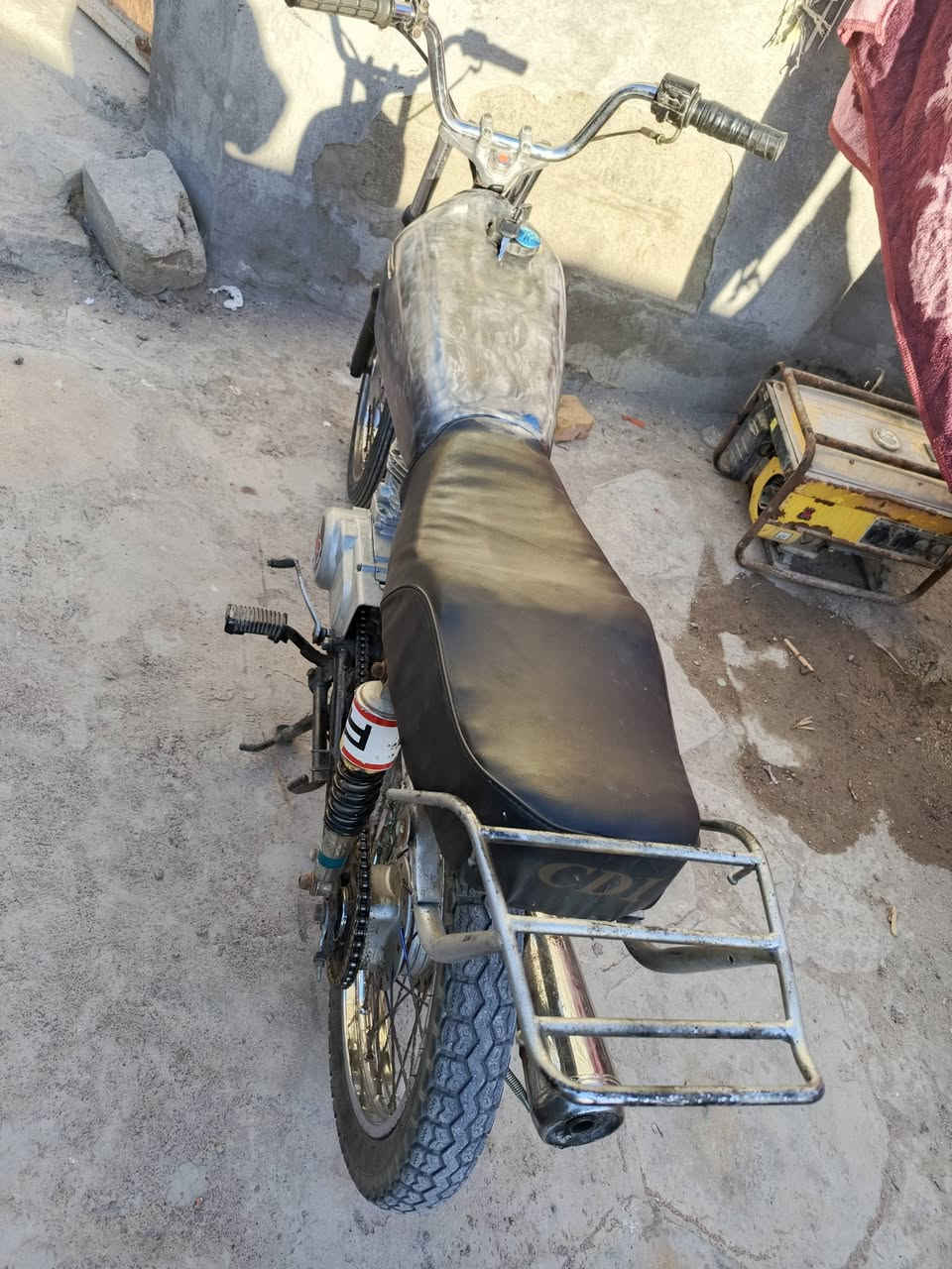 للبيع ادوات ادوات مكفولة مكان بصره كرمت علي السعر 275 وبيهه مجال قليل كلش رقم ***********
