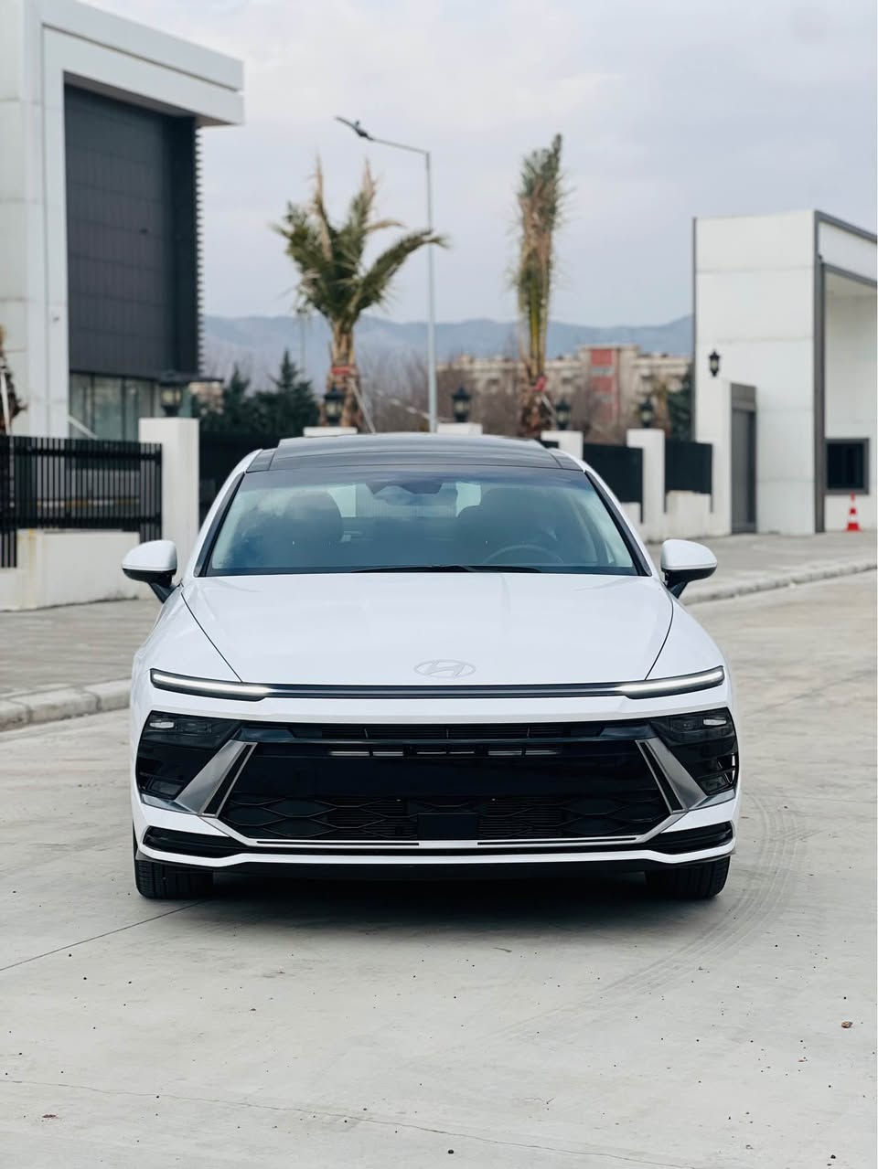 هونداي سوناتا ٢٠٢٥ امريكي 
سياره هيجي نيه كلين تايتيل سياره تنها ٨٦ ميل روشتوه ٠ حسابه سياره به س بانوراماي گوراوه هه مو شتي به شه رته 
سعر ٢٢٨$ 
*********** أربيل, العراق
