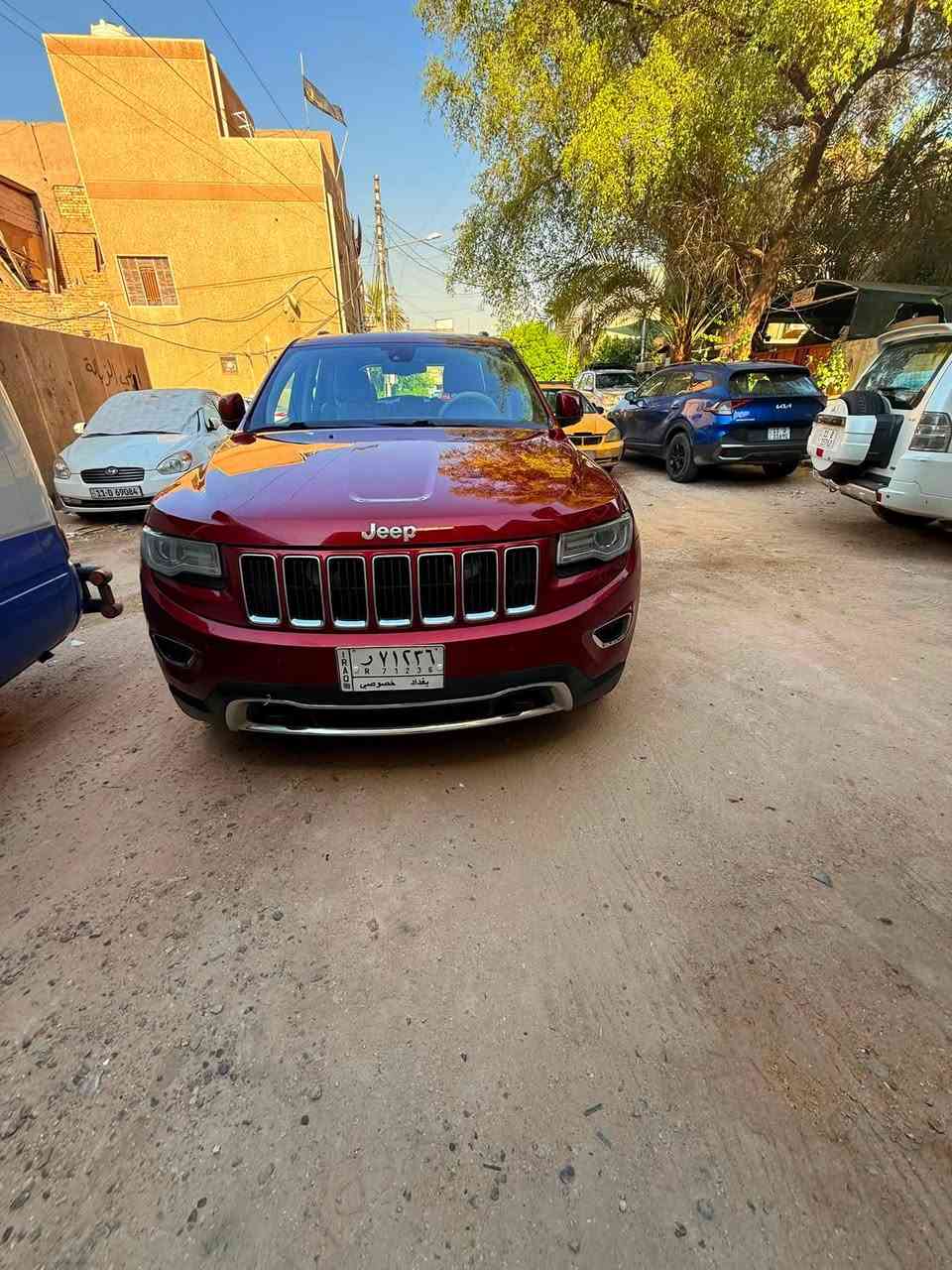 🚘 للبيع | Jeep Grand Cherokee 2014 خليجي 🇬🇧🔥
✨ مواصفات خليجية مميزة:
✅ كرسي كهربائي
✅ فتحة سقف
✅ جنطة كهربائية
✅ بصمة أبواب
✅ بصمة تشغيل
✅ وباقي المواصفات الخليجية المعروفة

🛠️ ملاحظات السيارة:
✔️ بيها بارد خفيف فقط
✔️ حدادية وصدر مكينة جاهزة
✔️ السيارة كاملة من كل شيء وجاهزة للاستخدام

💰 السعر: 190 ورقة (قابل للتفاوض بالمعقول)

📍 الموقع: بغداد
📞 للاتصال: ***********

🔥 سيارة نظيفة وجاهزة، فرصة للجادين فقط.
