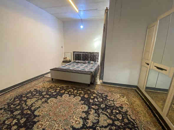 السلام عليكم 
بيت 50 متر طابقين طابو زراعي سند 25 مرقم بالمحكمة
 السهيلية شارع معمل الدبس 
الطابق الأرضي  
استقبال ، مطبخ ، صالة ، صحيات ، منور 
الطابق الثاني 
غرفة ، صالة ، صحيات 
السعر 30 مع المجال 
للأستفسار الأتصال على الرقم 
***********
