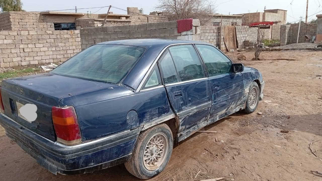 مكلف بالنشر للبيع اوميكا حجم 20 موديل 91 رقم نينوى الماني سنويه ساقطه 2018 شرط التحويل الشرعي موجود والوكيل يحولك سياره مال بيت يعوزها بعض الترتيبات محرك گير انضاف اطارات فوك النص عمر السعر 22 وبيها مجال بسيط وترهم مراوس حسب القناعه بس صاحبها ماعنده فرق فوكها العنوان القيارة قرية الزاوية الاتصال على صاحبها على الرقم ***********
