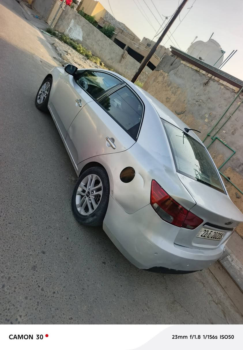 سيراتو ٢٠١٢ رقم اربيل وكاله بسمي سيارة جاهزة
تبريد تقم اطارات
محرك
كيره يخربط 
للاستفسار ***********
مكانه طويريج
