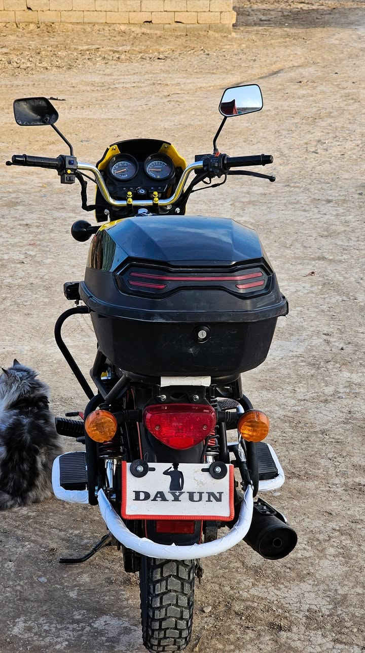 سلام عليكم دراجة البيع دايوان 2024وراق سكر دراجة كل نقص ما بيهة دراجة خير من الله مكان صويرة شارع عشرين 
***********♡♡♡*********** تواصل خاص او نتصل 📞
