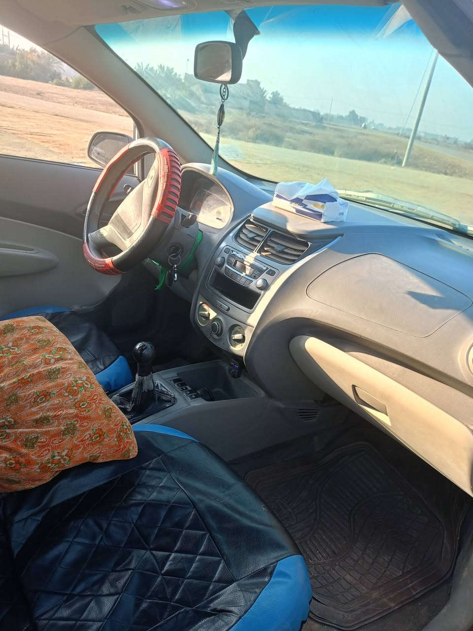 للبيع شفر ليت امريكي سايل 2012كفالة عامه
سياره ماشيه 180 كارتون رقم ذي قار دولي سنويه لل29مداور بنفس اليوم محرك 1600 كير مكينه كفاله 
سياره جاهزه السعر 67 وبيه مجال حك الجيه مكان ناصريه 
للاتصال ***********
