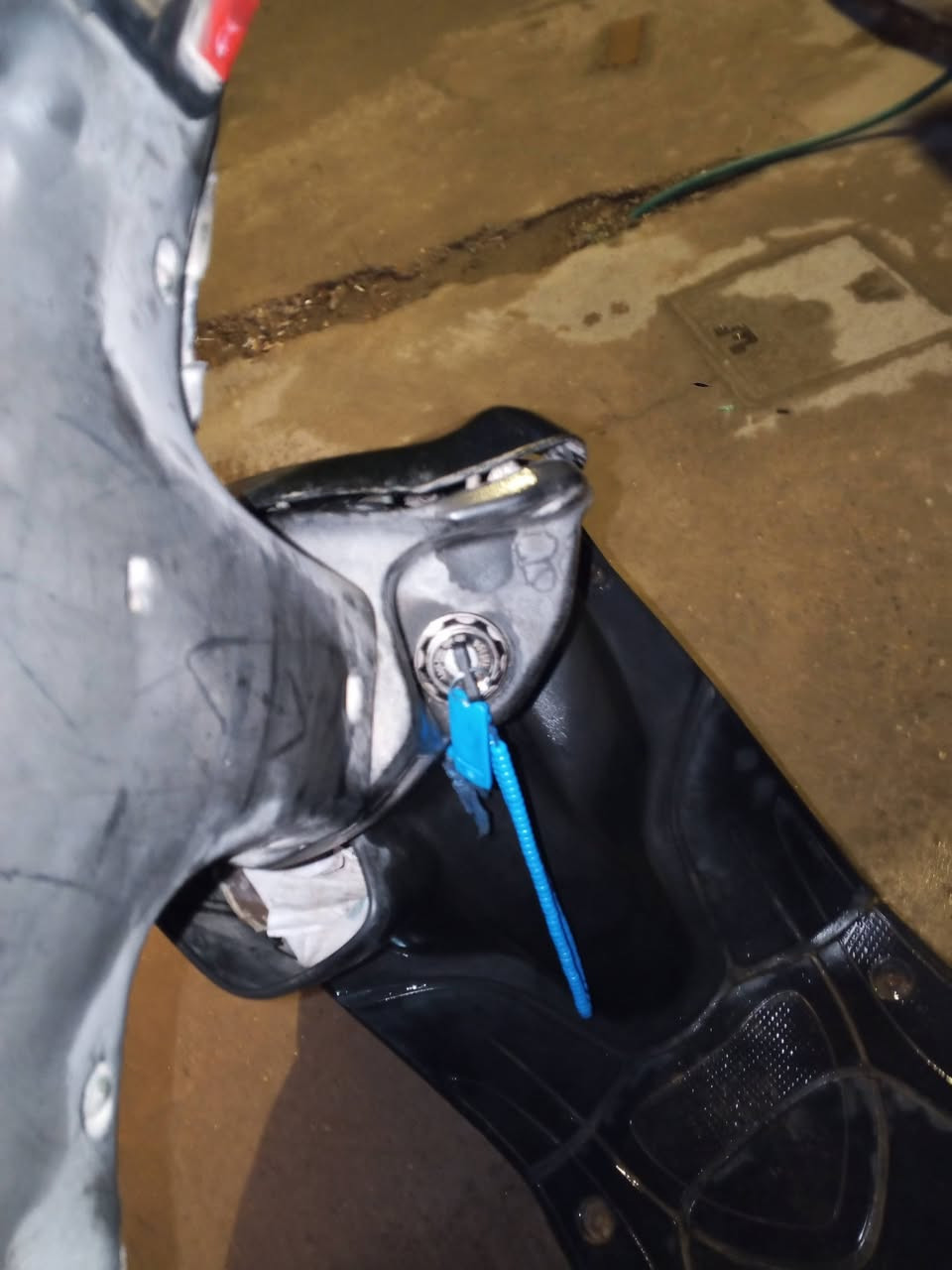 ‏السلام عليكم
‏دراجه ماكس قچمه للبيع في بغداد الامين الثاني الدراجه مابيه نقص فقط كفراته تعبانه يعني بس تعبانه ما تستوجب تبديل الدراجه معروضه بسعر 250 الف اي استفسار راسلني واتساب موجود بكل وقت (***********
